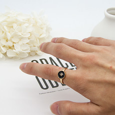 Το μαύρο πέτρινο κόσμημα μόδας χτυπά το εποξικό χρυσό ανοξείδωτο 3PCs κοιλιών δαχτυλιδιών κραμάτων για τα άτομα